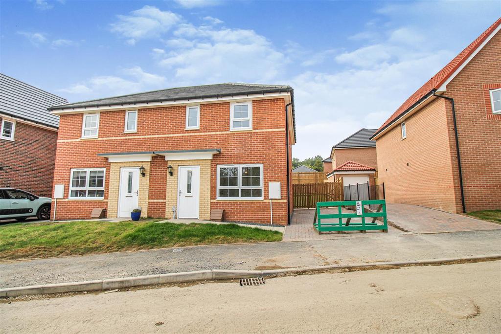 Seabright Way, Cherry Tree Walk, Ryhope 3 bed house £89,998