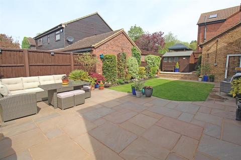 95 Downlands, Stevenage, SG2 7BJ