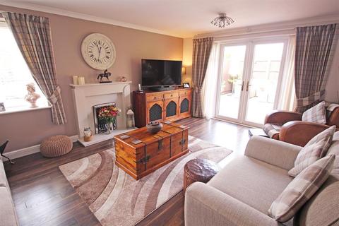 95 Downlands, Stevenage, SG2 7BJ