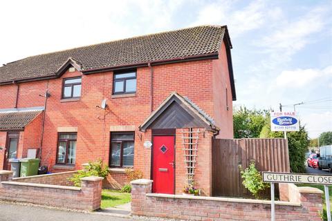 3 bedroom semi-detached house for sale - Guthrie Close, Calne
