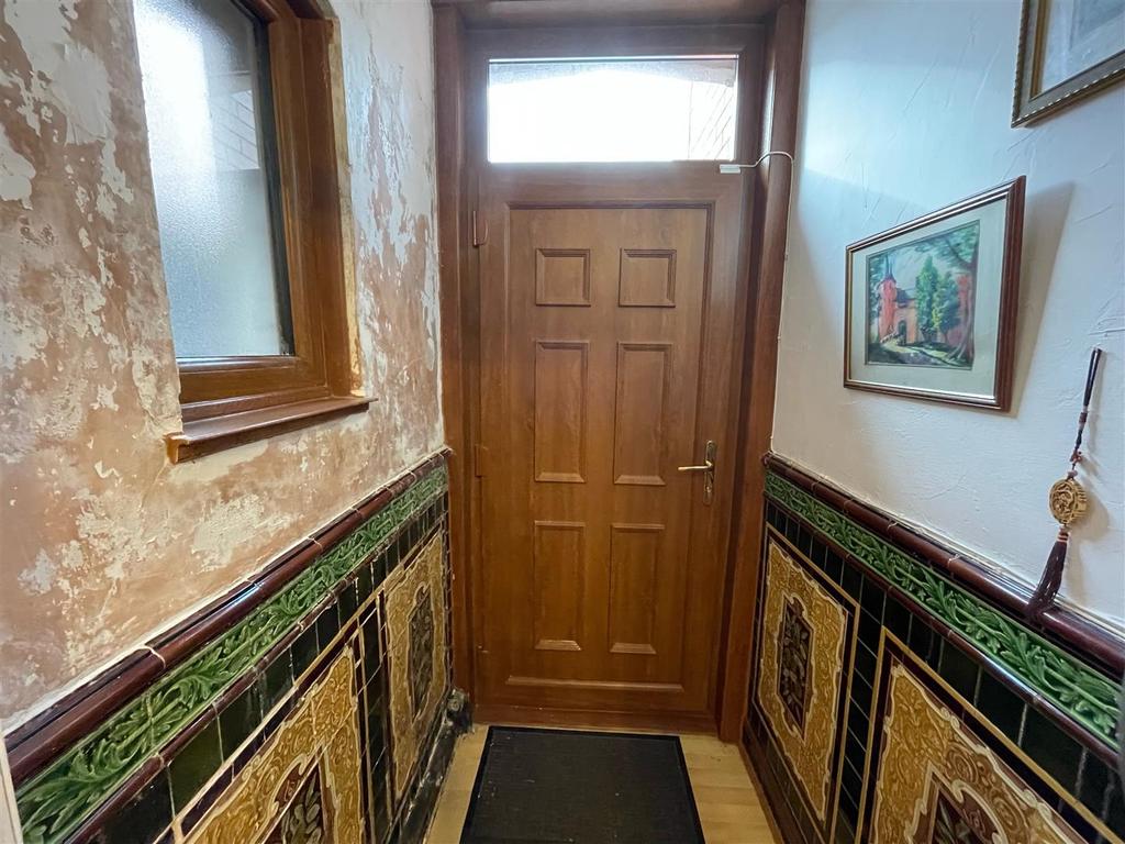 Ena Avenue, Neath 3 bed semidetached house £225,000