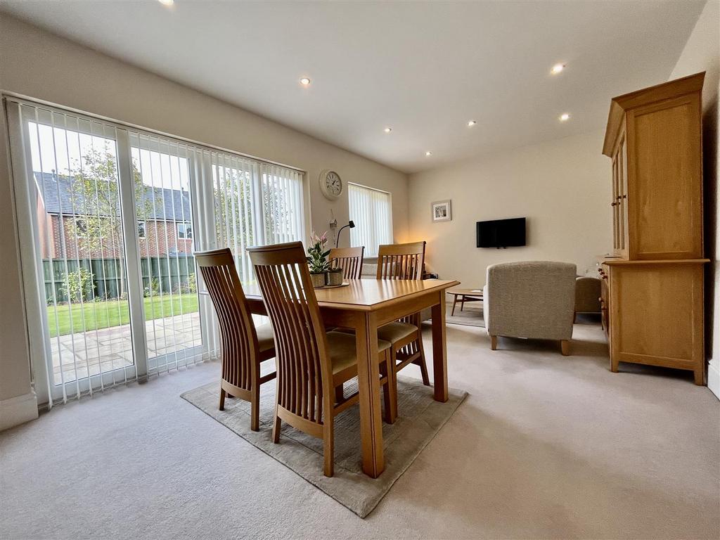Family dining kitchen