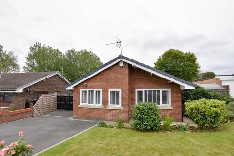2 bedroom detached bungalow for sale - Colby Road, Hawkley Hall, Wigan, WN3 5NP