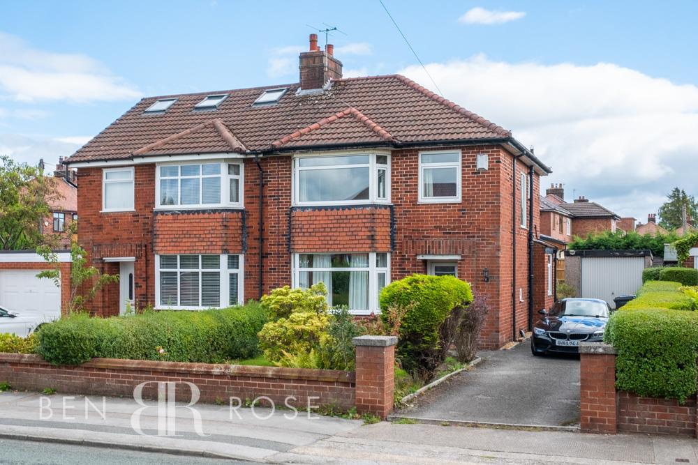 Canberra Road, Leyland 3 bed semidetached house £215,000