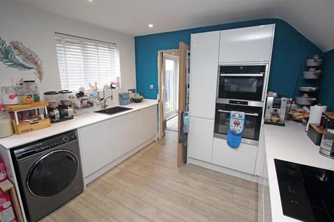 7 Sisson Close, Stevenage, SG2 9NA