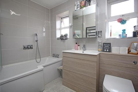 7 Sisson Close, Stevenage, SG2 9NA