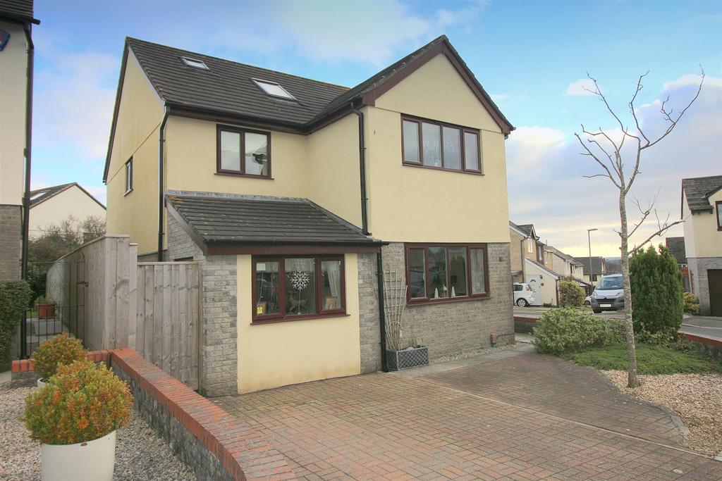 Latchbrook, Saltash 5 bed detached house £395,000