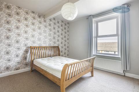 155 Heavygate Road, Sheffield, S10 1PG