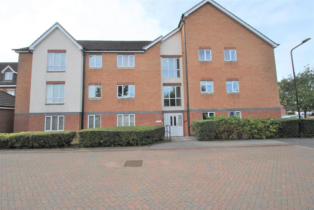Companions Close, Wickersley, Rotherham 2 bed apartment £725 pcm (£