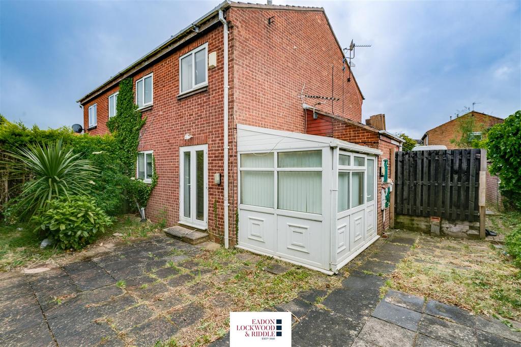 Armstrong Walk, Maltby, Rotherham 1 bed townhouse £500 pcm (£115 pw)