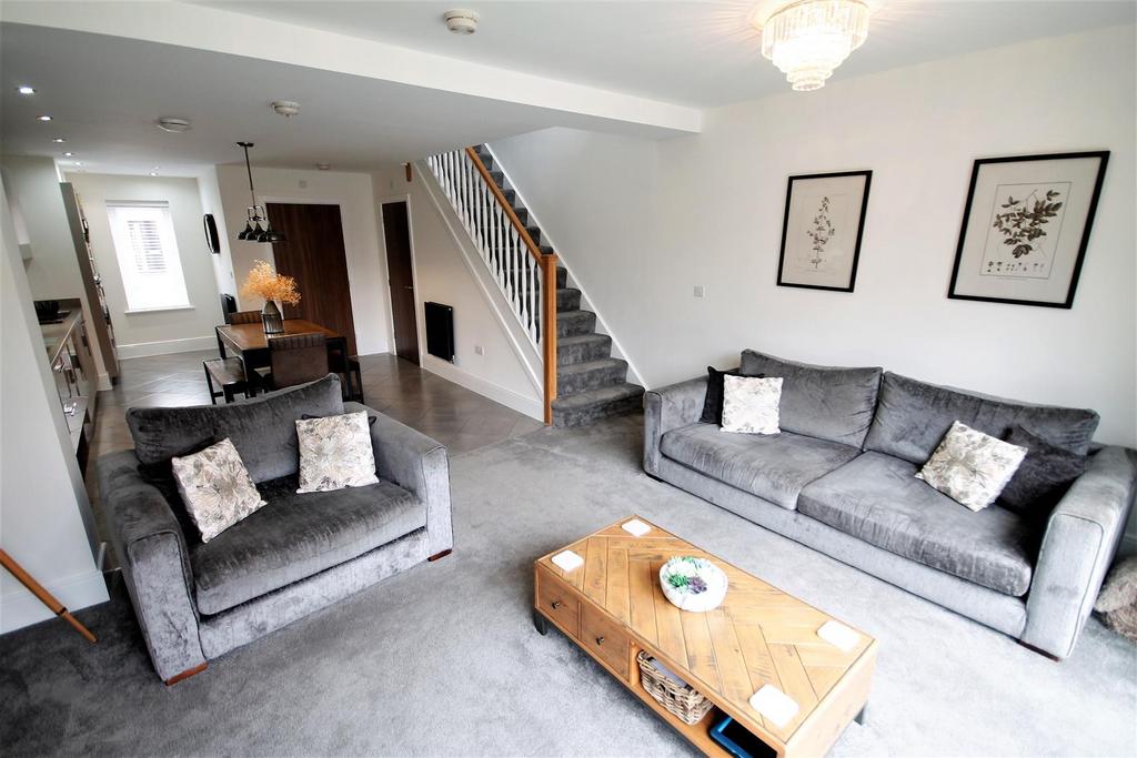 Further Living Area Image