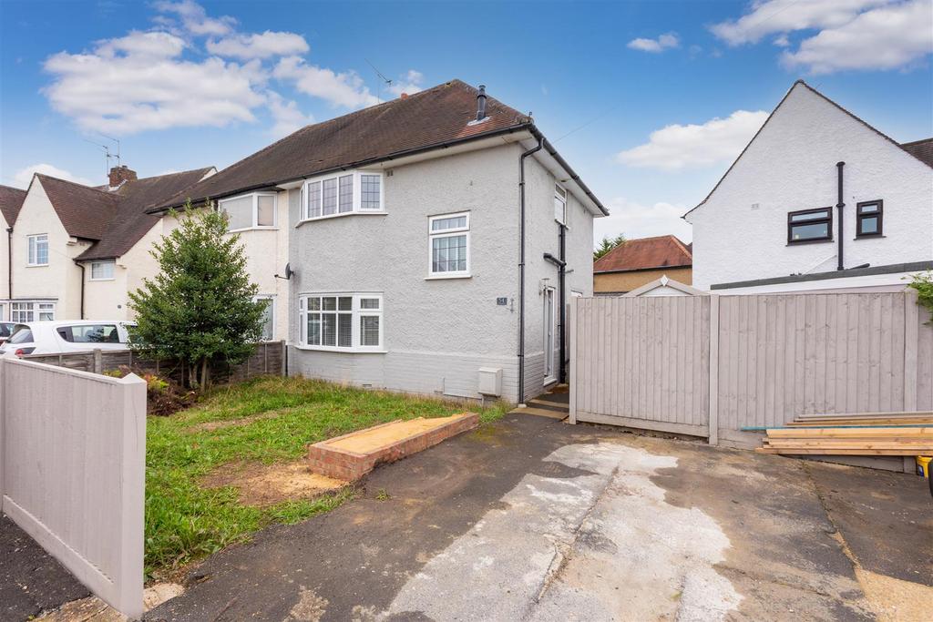 St. Crescent, Cippenham 3 bed semidetached house £449,950