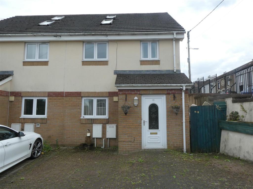 Mason Street, Aberaman, Aberdare 3 bed semidetached house £149,950