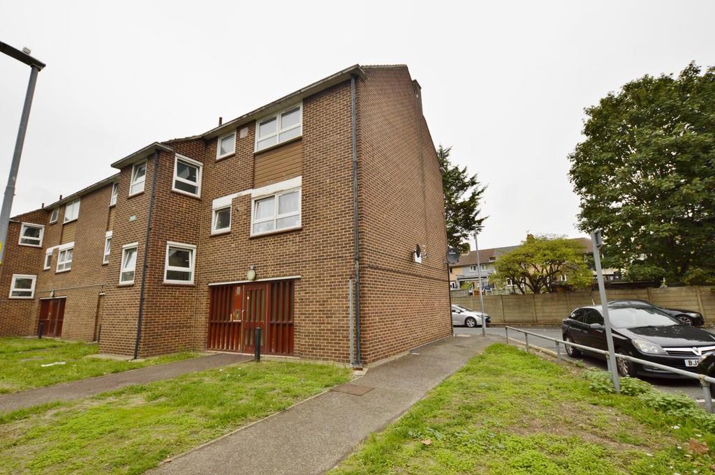 John Burns Drive, Barking 1 bed flat £200,000