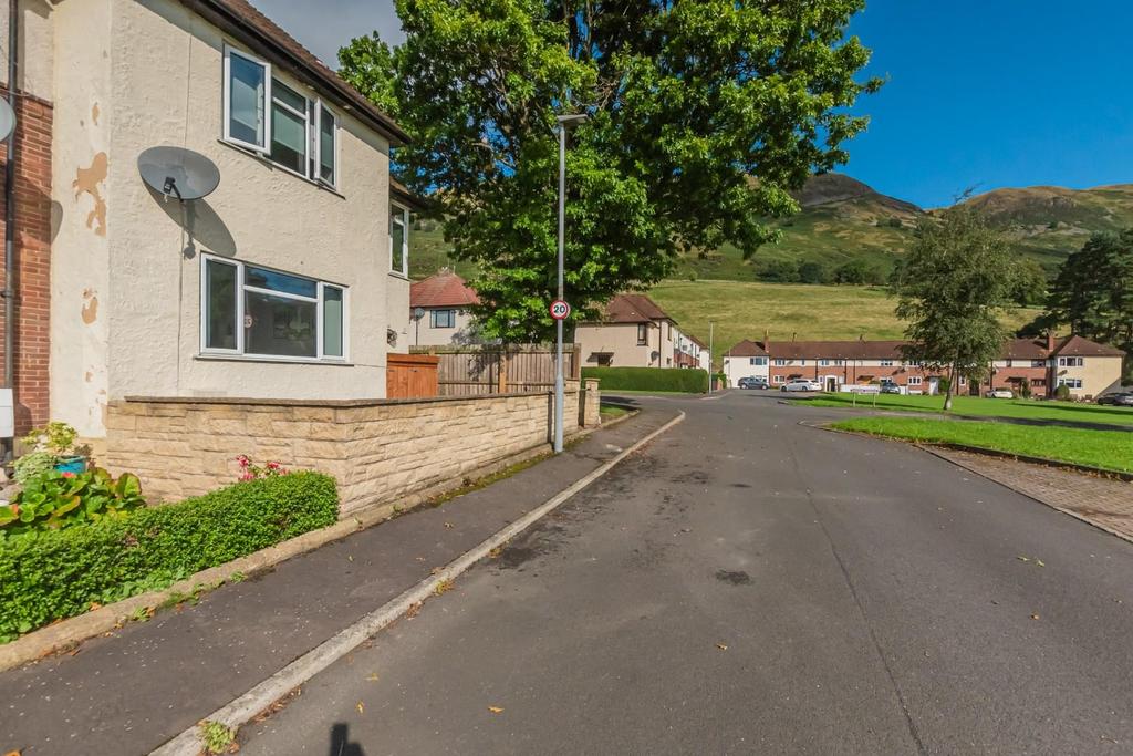 Jamieson Gardens, Tillicoultry 3 bed end of terrace house £124,995