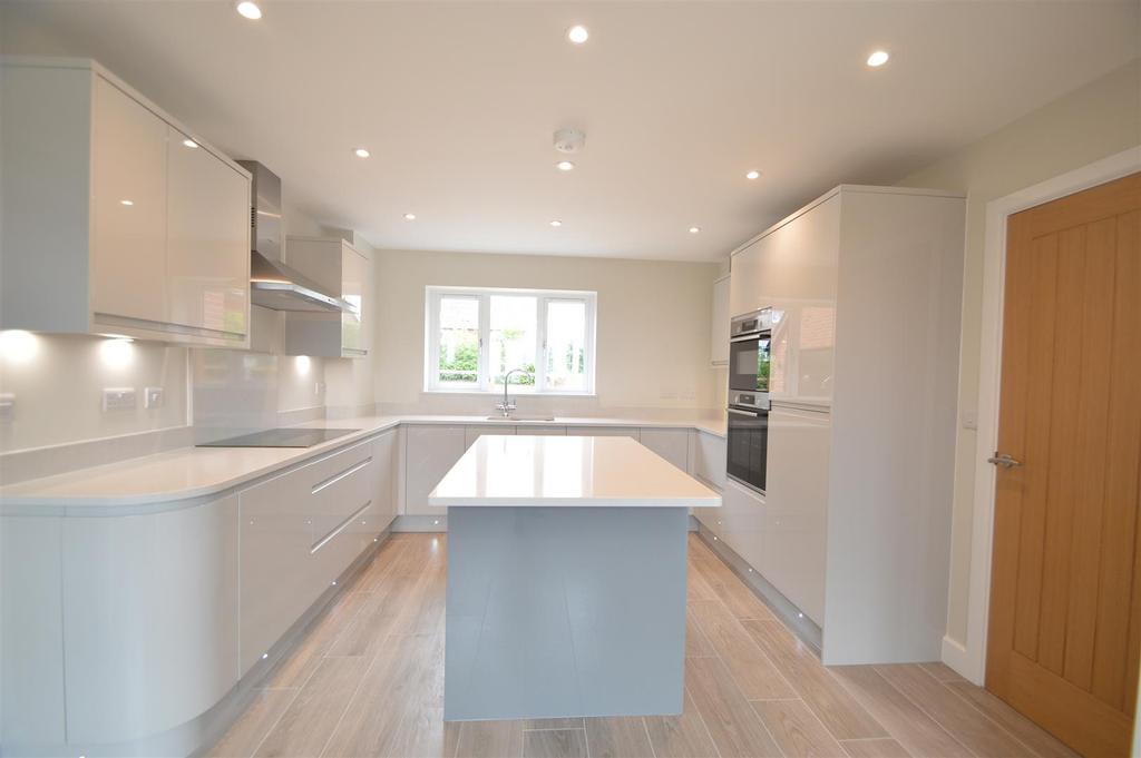 West View, Weston Lullingfields, Shrewsbury, SY4 2AD 4 bed detached