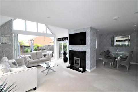 4 bedroom detached house for sale - Chequers Road, Minster On Sea, Sheerness