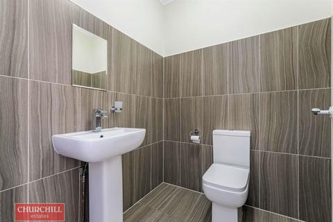 105 Gloucester Road, London, E17 6AF