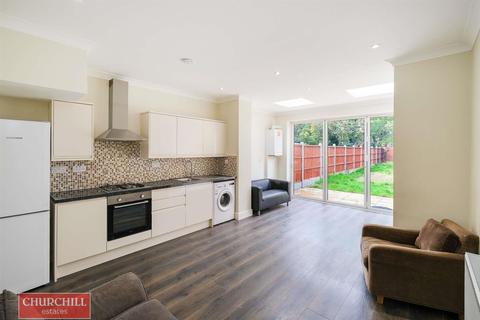105 Gloucester Road, London, E17 6AF
