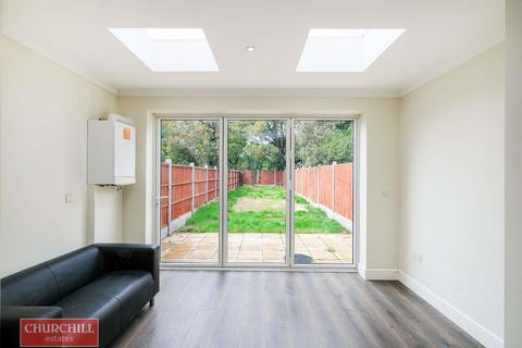 105 Gloucester Road, London, E17 6AF