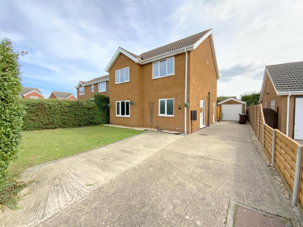 Defender Drive, Grimsby 4 bed detached house for sale £235,000
