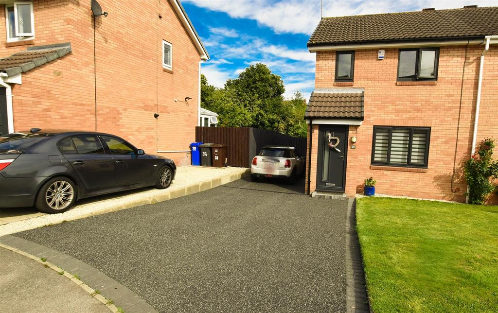 Wooldale Gardens, Owlthorpe, Sheffield, S20 3 bed semidetached house