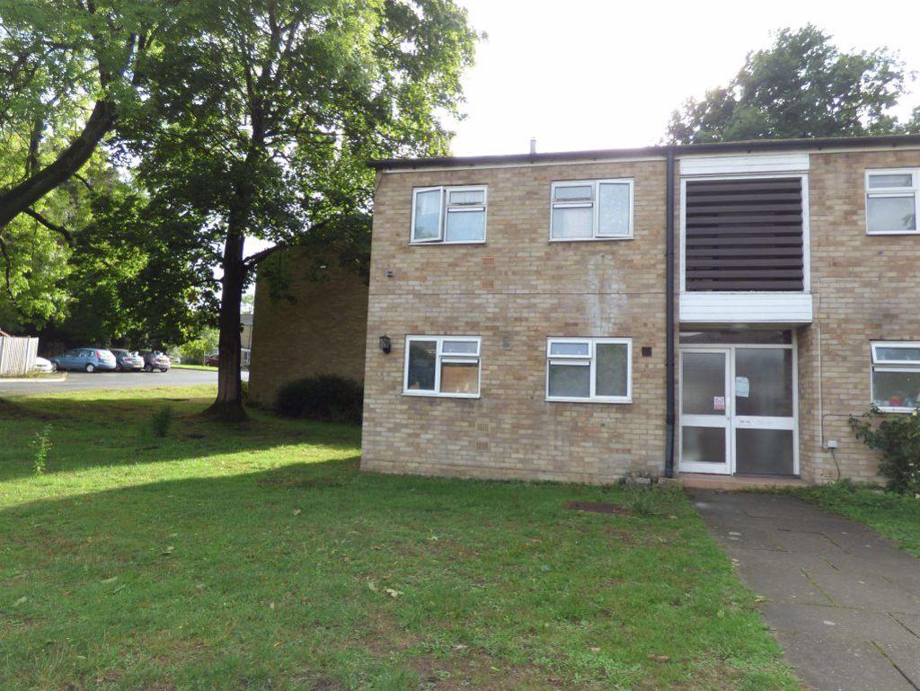 Bookham 1 bed flat £875 pcm (£202 pw)