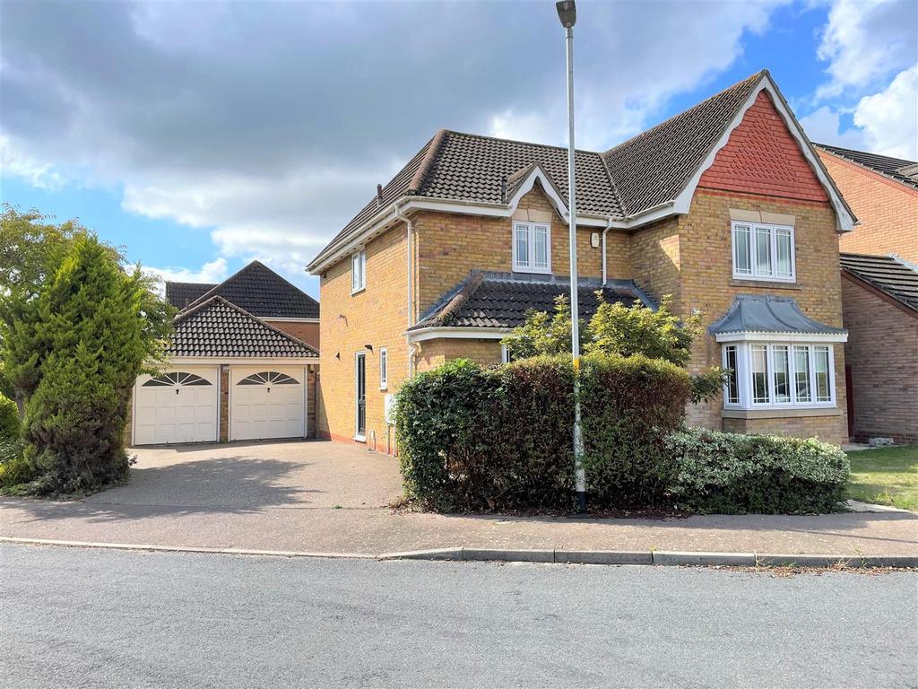 Newark Close, Dussindale, Norwich 4 bed detached house £475,000