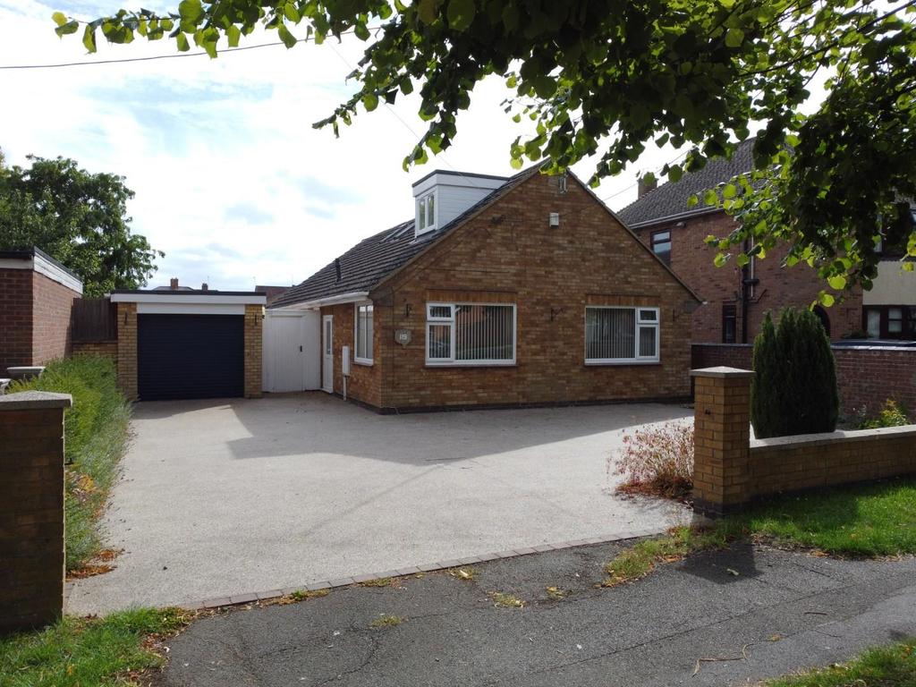 Wollaston Road, Irchester, Northamptonshire NN29 3 bed detached