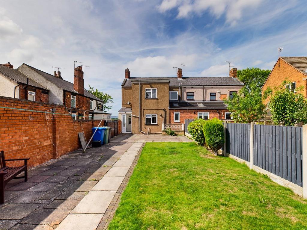 Manor Road, Brimington, Chesterfield, S43 1NR 3 bed semidetached house