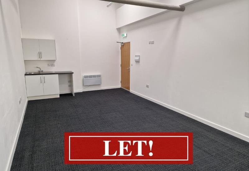 Priory Industrial Estate Tetbury GL8 Property £466 pcm (£108 pw)