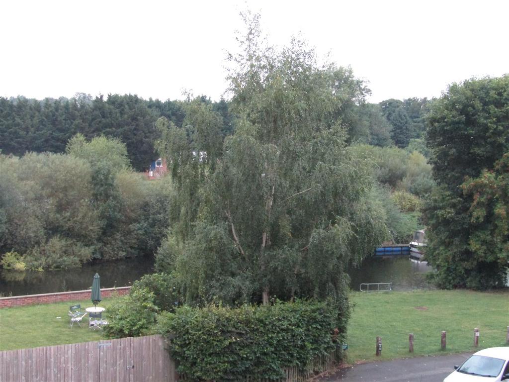 Waterside, Boroughbridge, York 4 bed end of terrace house for sale £