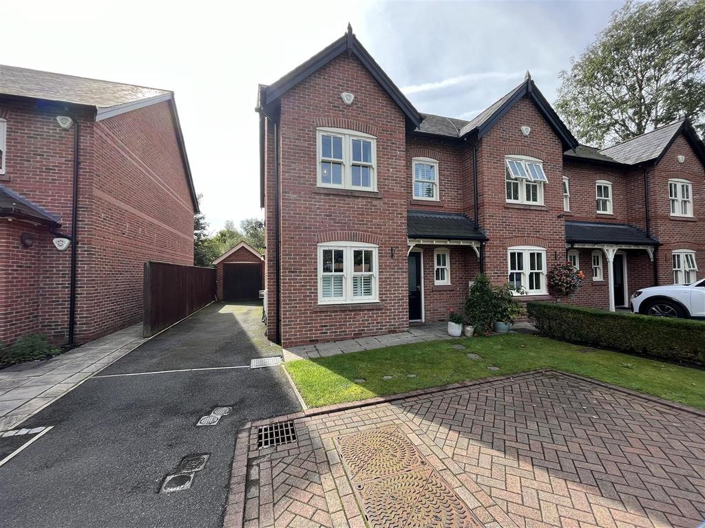 Badgers Croft, Mobberley, Knutsford 3 bed townhouse £450,000