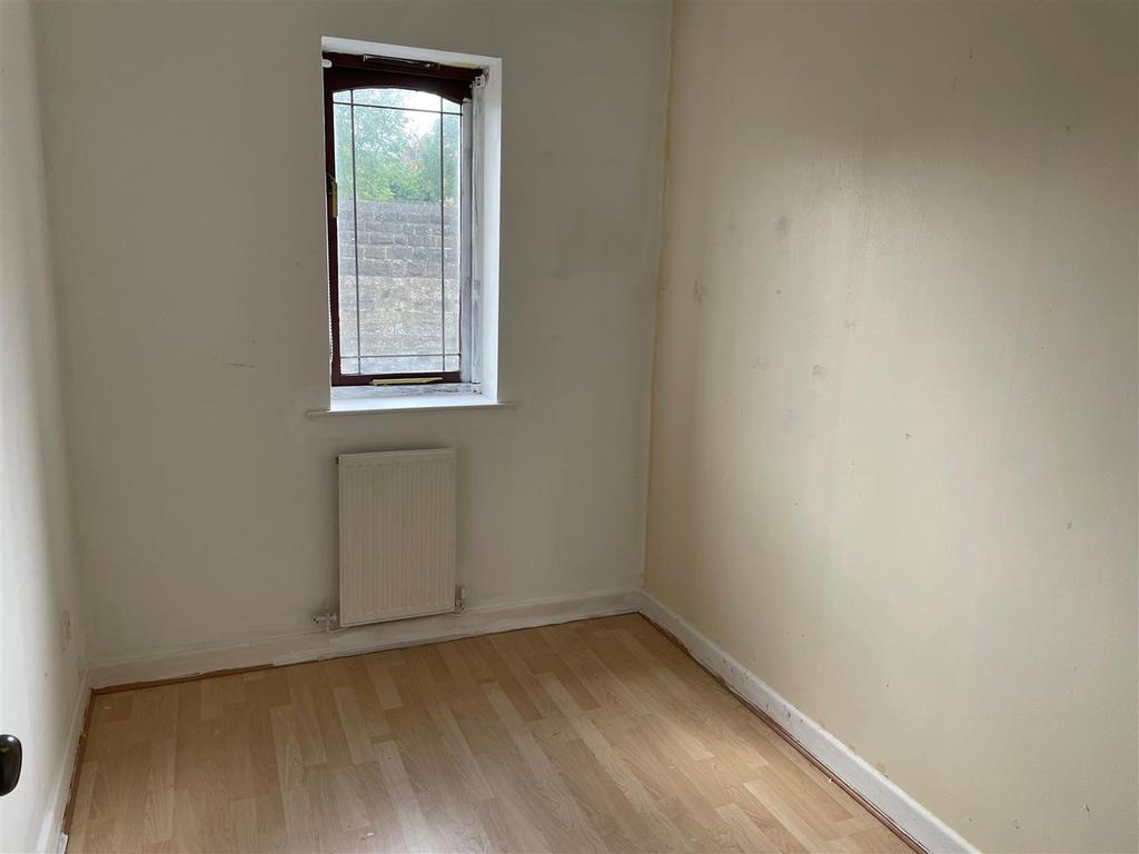Bedroom 3.jpg