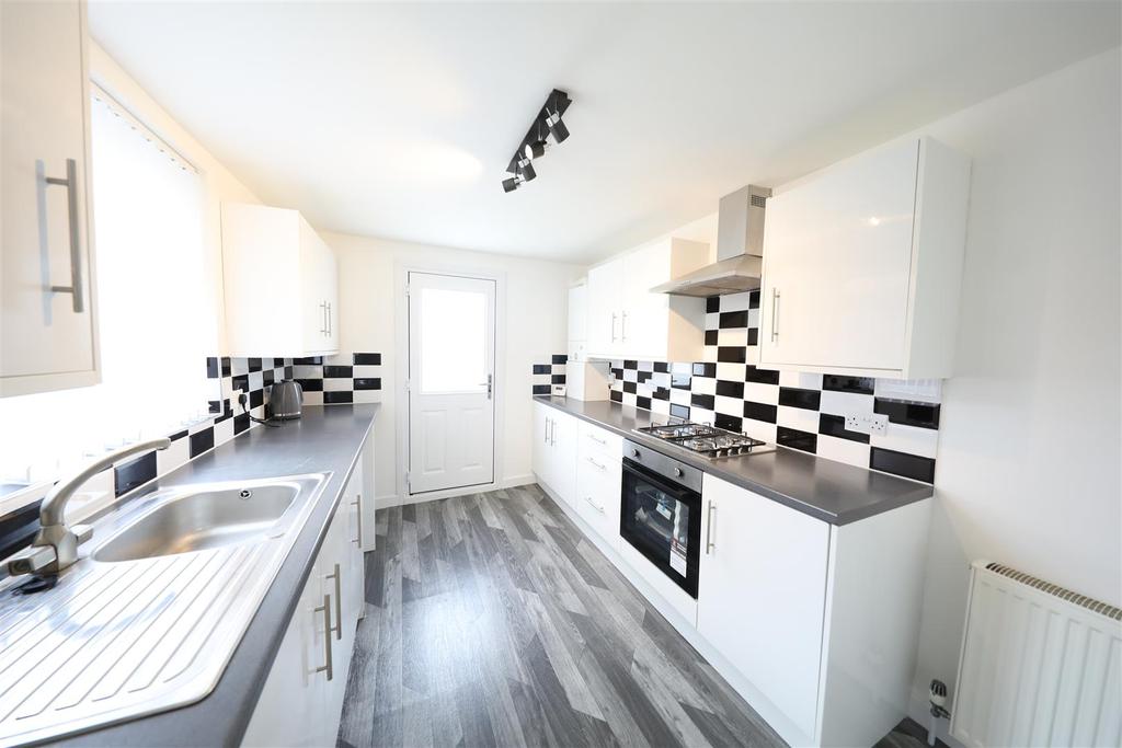 Meadowbank Road, Hull 3 bed terraced house £160,000