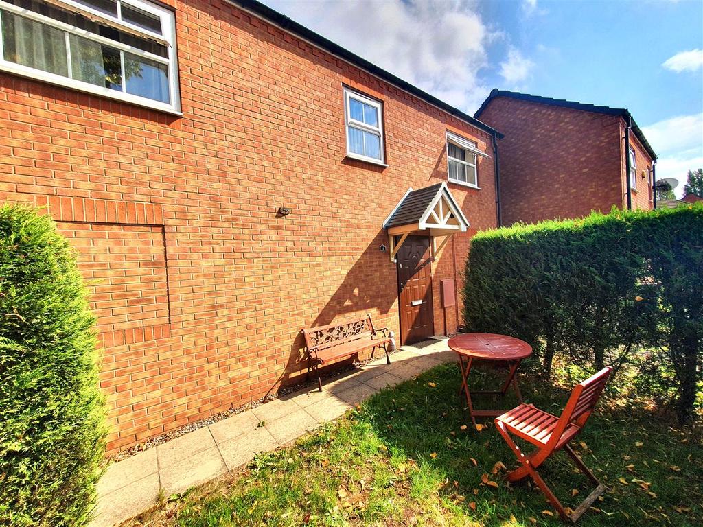 Road, Keresley End, Coventry 2 bed coach house £170,000