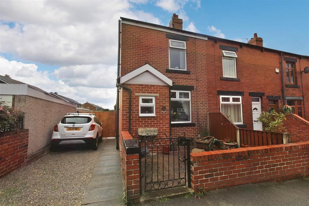 Richmond Avenue, Darton, Barnsley S75 5PH 2 bed end of terrace house