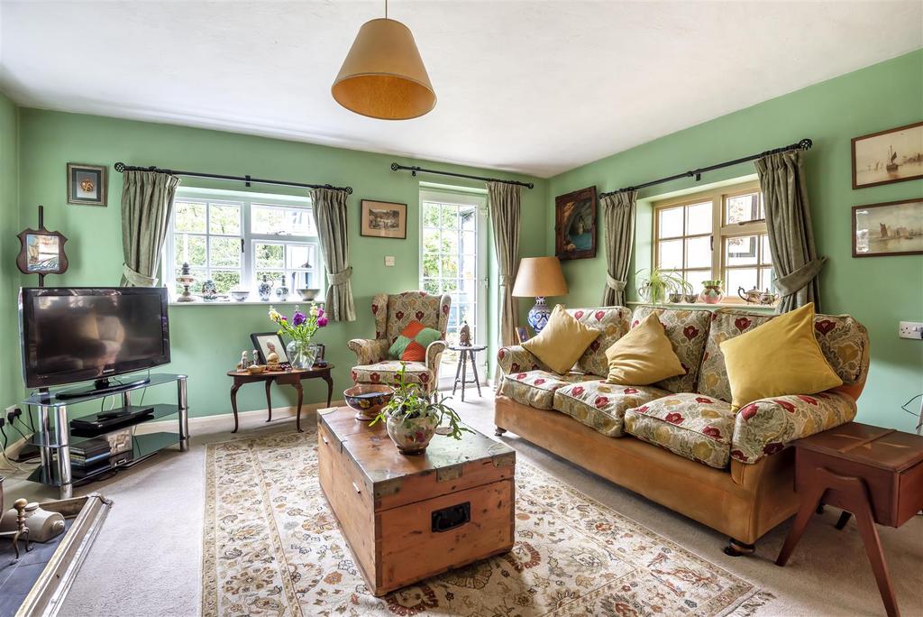 Huxham, Exeter 3 bed semidetached house £610,000