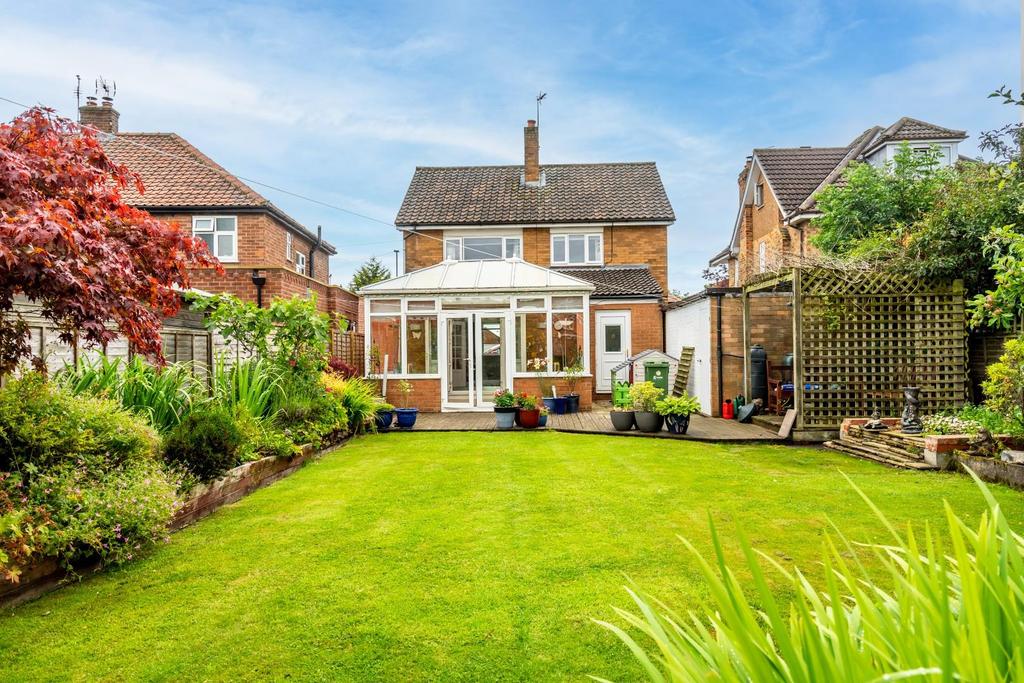 Woodlands Grove, Stockton Lane, York 3 bed detached house £625,000