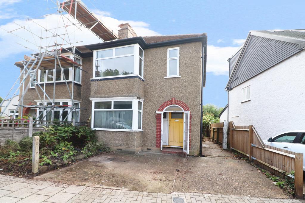 Pembroke Road, Bromley 4 bed semidetached house for sale £425,000