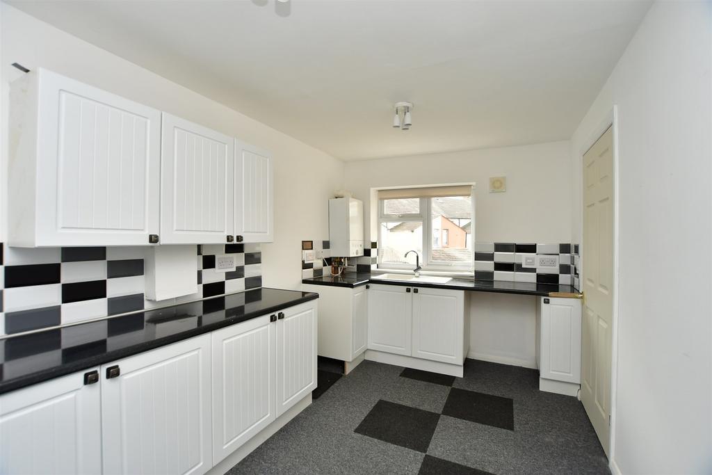 Kitchen/ Breakfast Room
