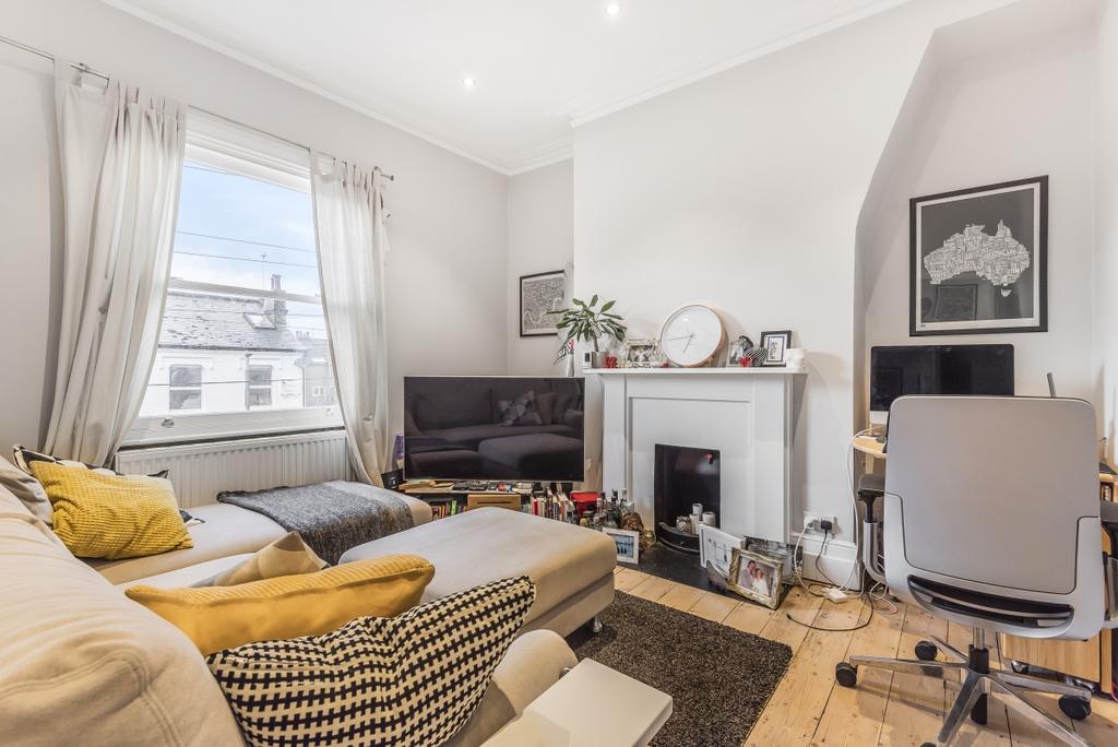 Stanbridge Road Putney SW15 1 bed flat £1,600 pcm (£369 pw)