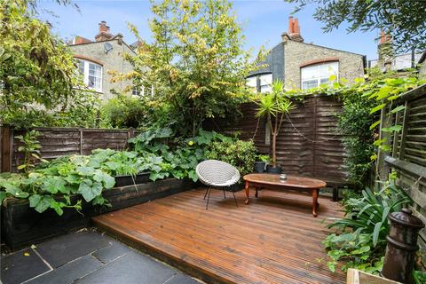 300 Globe Road, London, E2 0NS