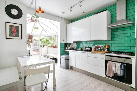 300 Globe Road, London, E2 0NS