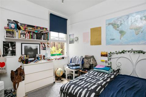 300 Globe Road, London, E2 0NS