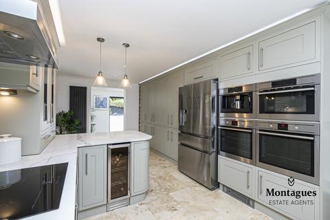 18 Tempest Mead, North Weald, Epping, CM16 6DY