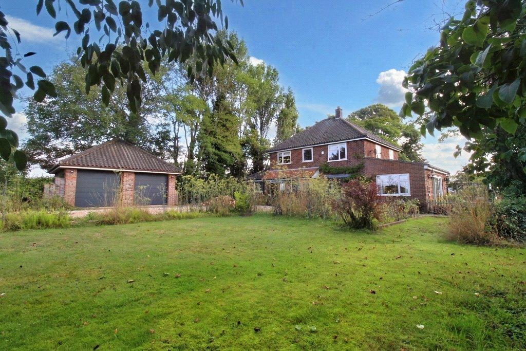 Tuttington Road, Banningham, Norfolk, NR11 4 bed detached house for ...