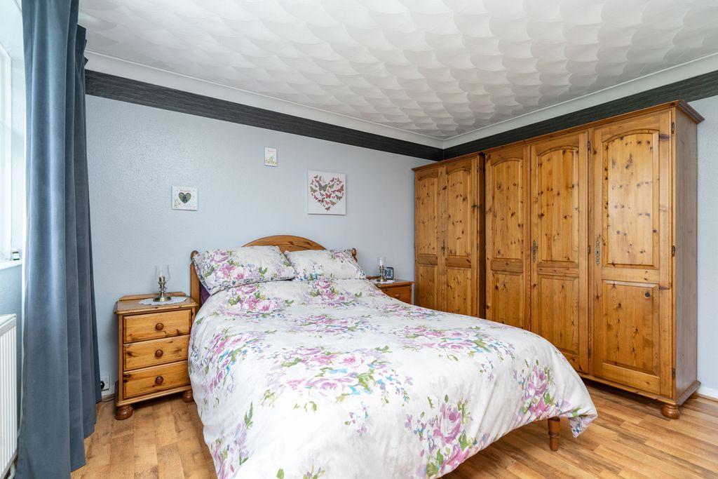 Bedroom 1 (Double)
