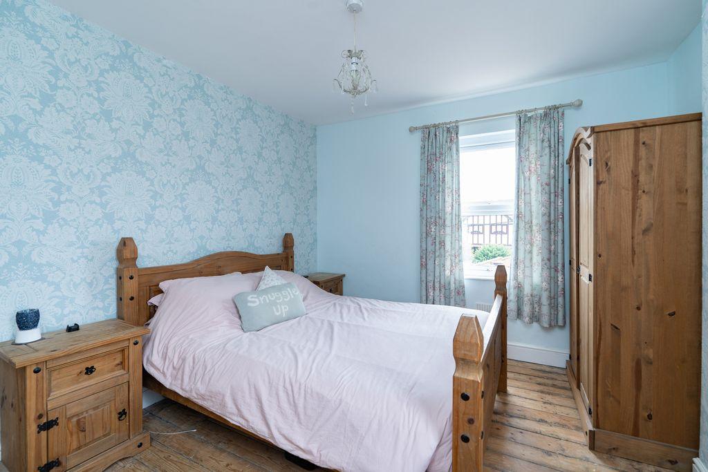 Bedroom 1 (Double)