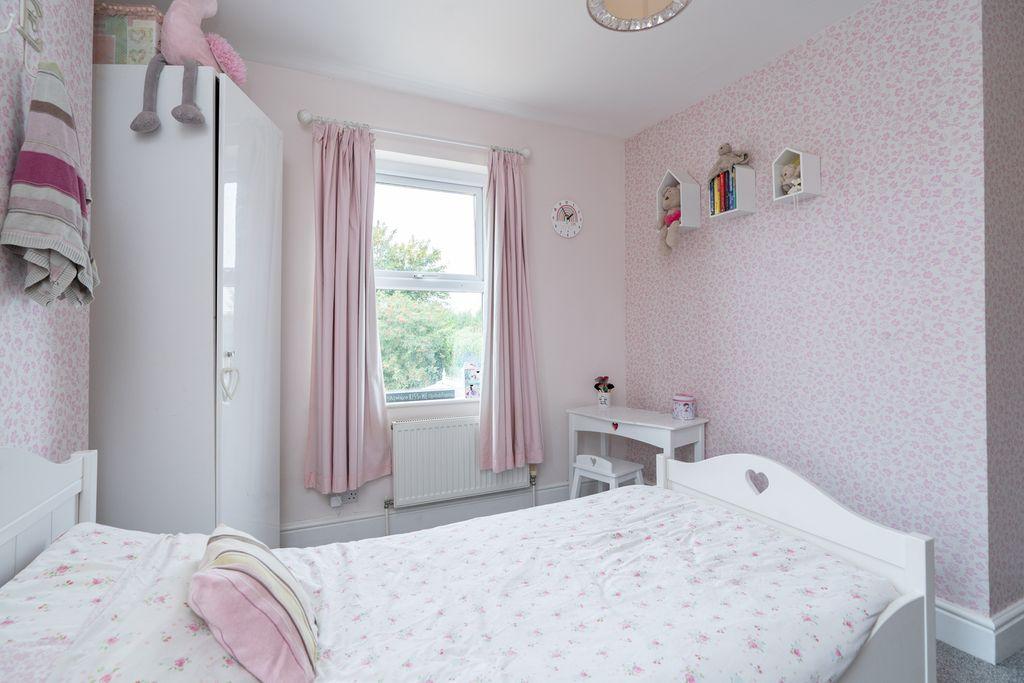 Bedroom 2 (Double)